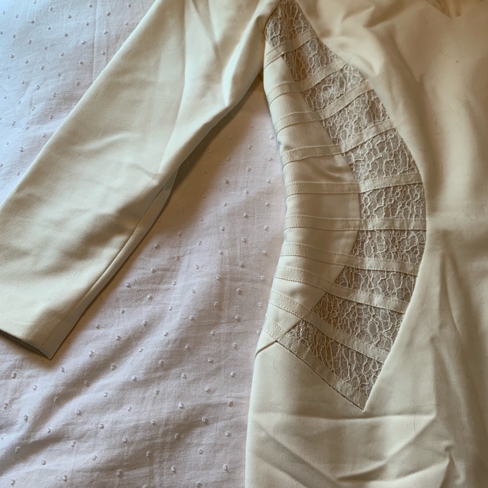 Antonio Melania White fitted dress